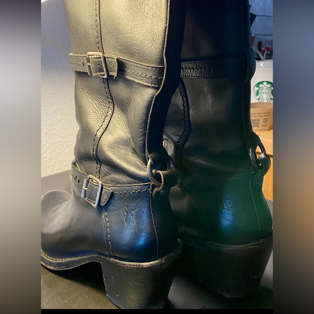 Frye Carmen black boots size 8